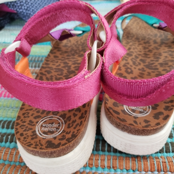 BRIGHT COLORED RIVER SANDALS - Picture 5 of 5